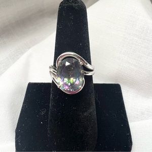 Rainbow Topaz - 18k white gold ring